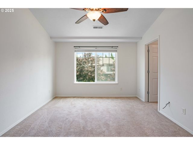 913 Se HANDEL Pl, Hillsboro, OR 97123