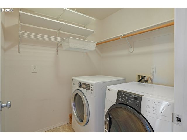 913 Se HANDEL Pl, Hillsboro, OR 97123