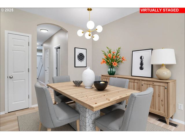 913 Se HANDEL Pl, Hillsboro, OR 97123