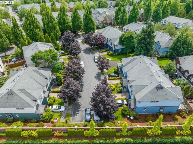 913 Se HANDEL Pl, Hillsboro, OR 97123