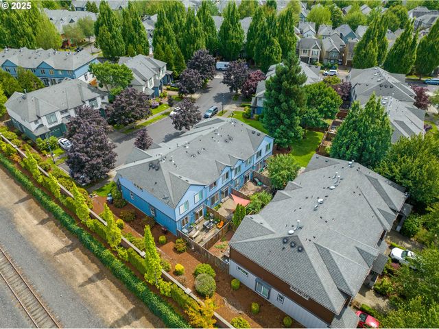 913 Se HANDEL Pl, Hillsboro, OR 97123