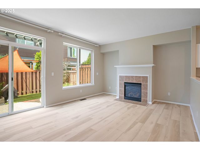 913 Se HANDEL Pl, Hillsboro, OR 97123