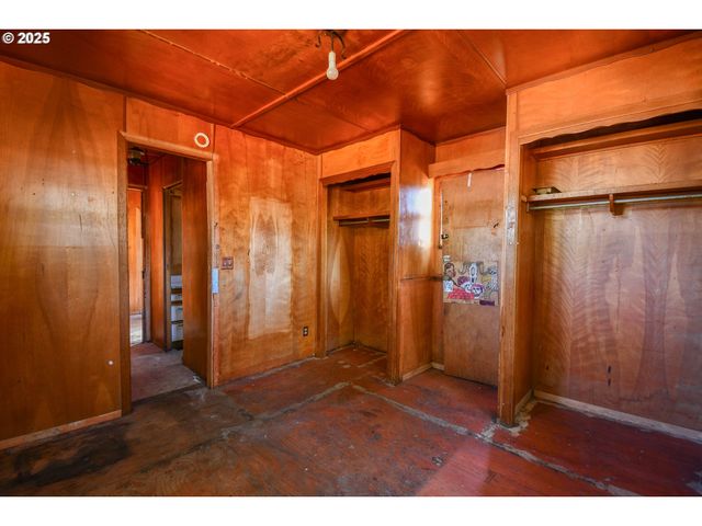 4913 MELODY Ln, Roseburg, OR 97471