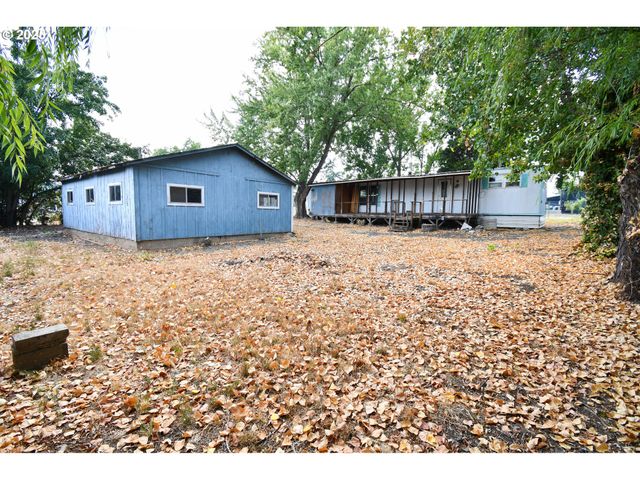 4913 MELODY Ln, Roseburg, OR 97471