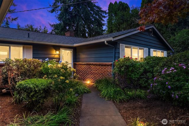 16217 NE 25th Street, Bellevue, WA 98008