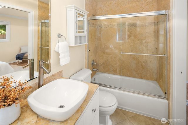 16217 NE 25th Street, Bellevue, WA 98008