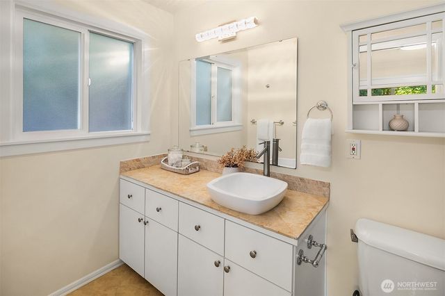 16217 NE 25th Street, Bellevue, WA 98008