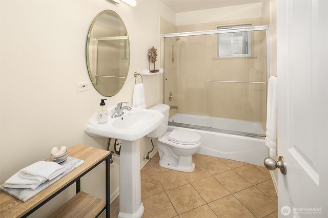 16217 NE 25th Street, Bellevue, WA 98008