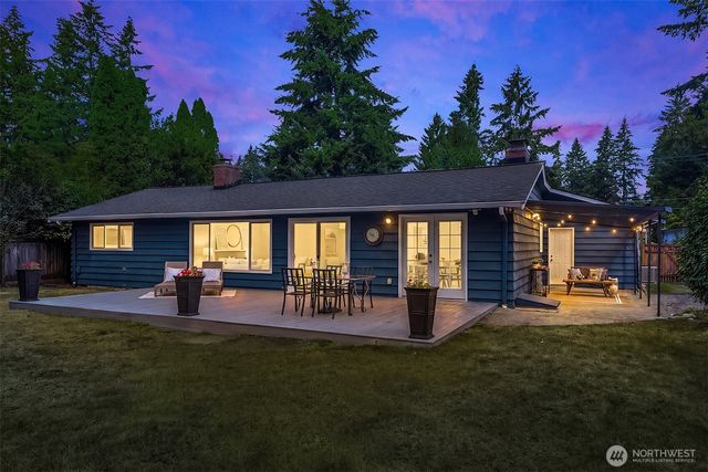 16217 NE 25th Street, Bellevue, WA 98008
