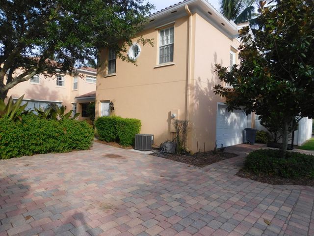 4014 Community Drive 1, Jupiter, FL 33458