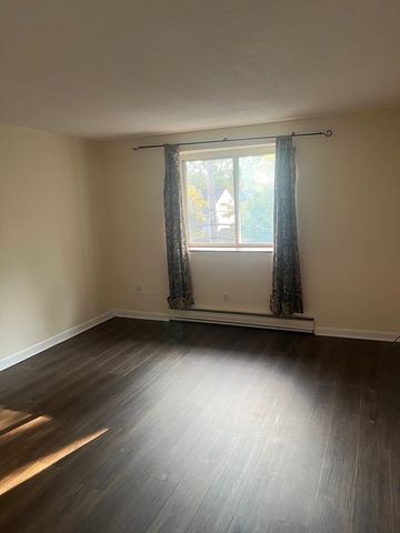 131 Mellen 22A, Framingham, MA 01702