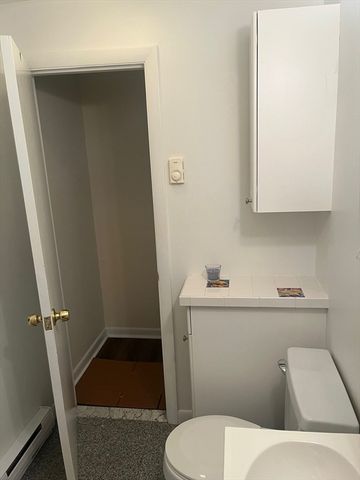 131 Mellen 22A, Framingham, MA 01702