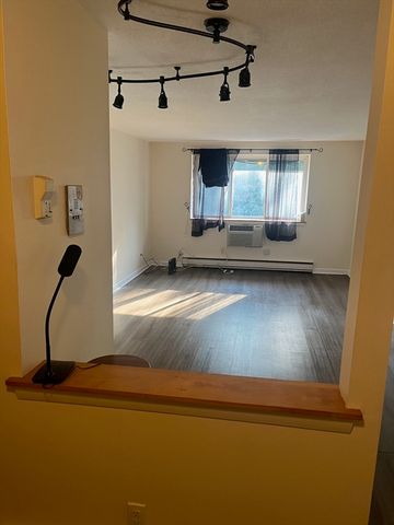 131 Mellen 22A, Framingham, MA 01702