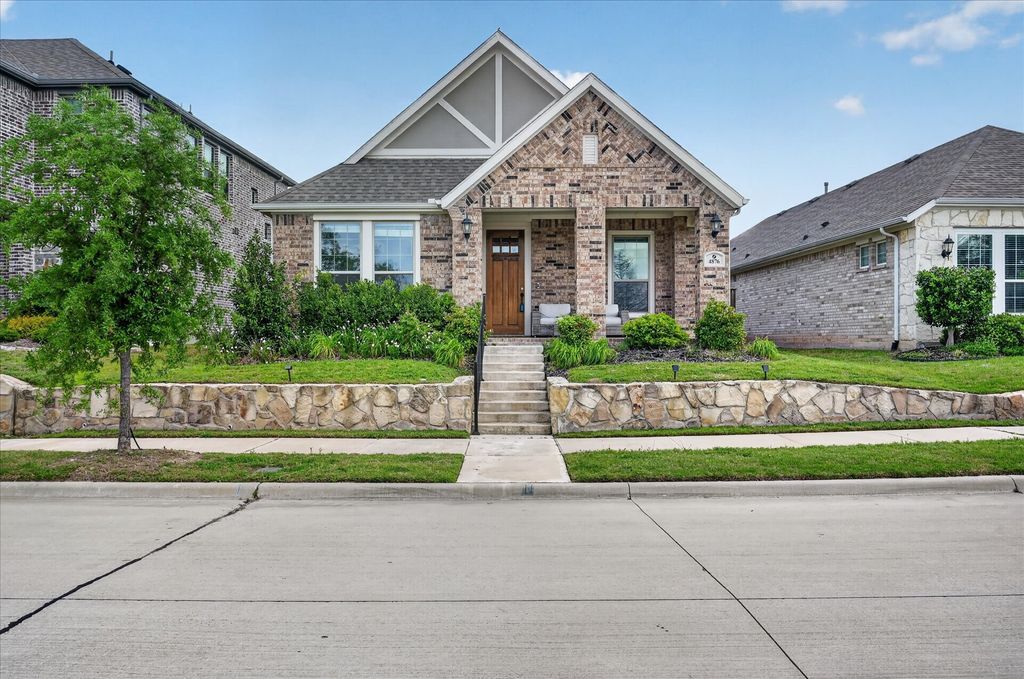4876 Connor Place, Fairview, TX 75069