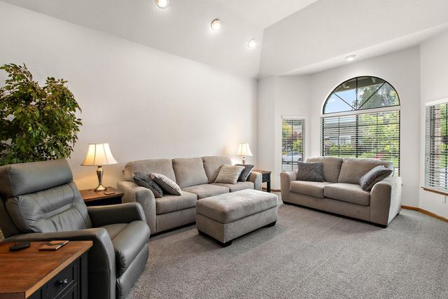 151 Audubon Cir, Sacramento, CA 95831