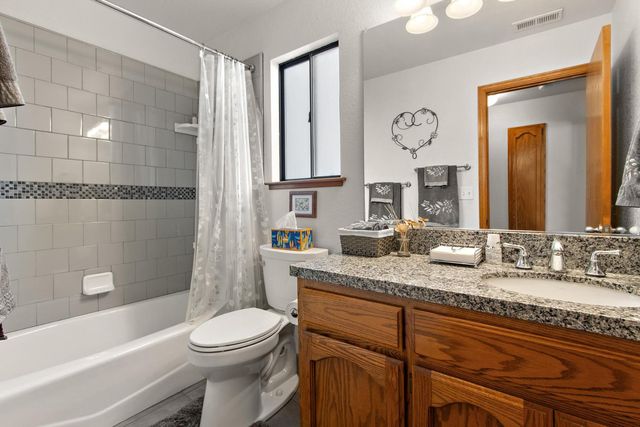 151 Audubon Cir, Sacramento, CA 95831