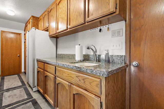 151 Audubon Cir, Sacramento, CA 95831