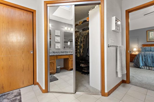 151 Audubon Cir, Sacramento, CA 95831