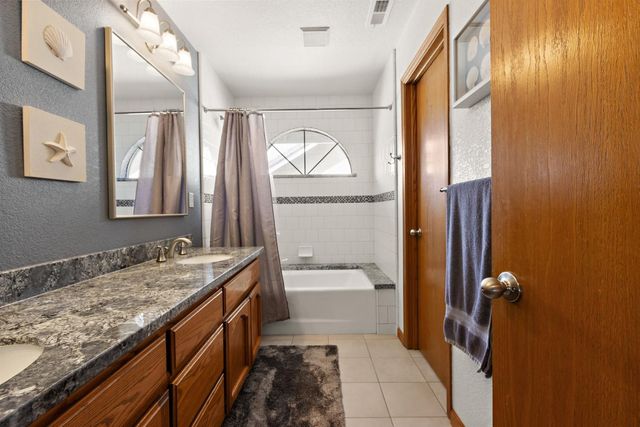 151 Audubon Cir, Sacramento, CA 95831