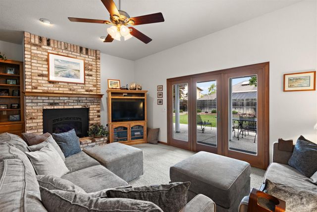 151 Audubon Cir, Sacramento, CA 95831