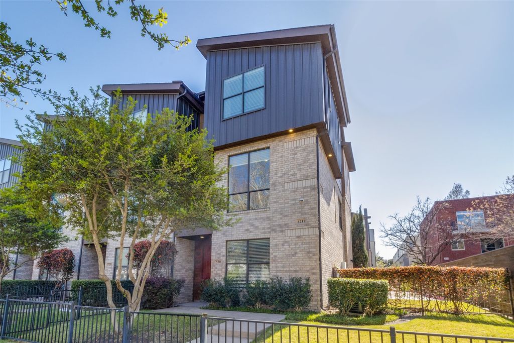 4211 Rawlins Street 530, Dallas, TX 75219