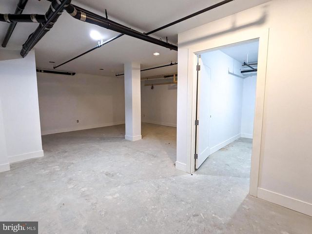 1800 S 16TH ST, Philadelphia, PA 19145