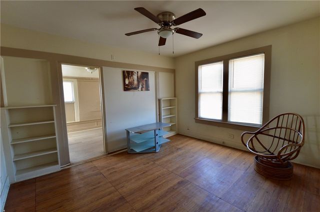 1426 S Brownlee Blvd, Corpus Christi, TX 78404