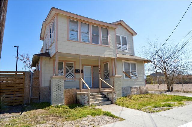 1426 S Brownlee Blvd, Corpus Christi, TX 78404