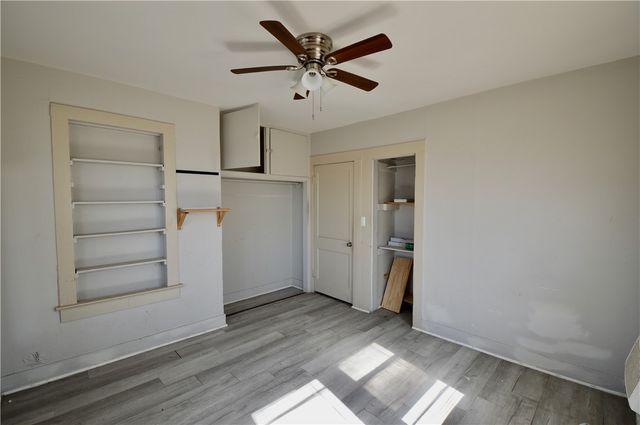 1426 S Brownlee Blvd, Corpus Christi, TX 78404