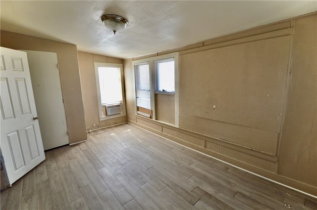 1426 S Brownlee Blvd, Corpus Christi, TX 78404