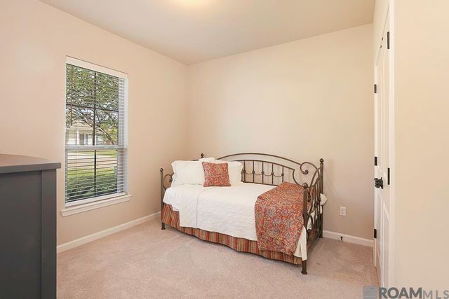 34668 Eagle Bend Dr, Denham Springs, LA 70706