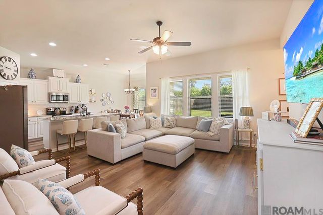 34668 Eagle Bend Dr, Denham Springs, LA 70706
