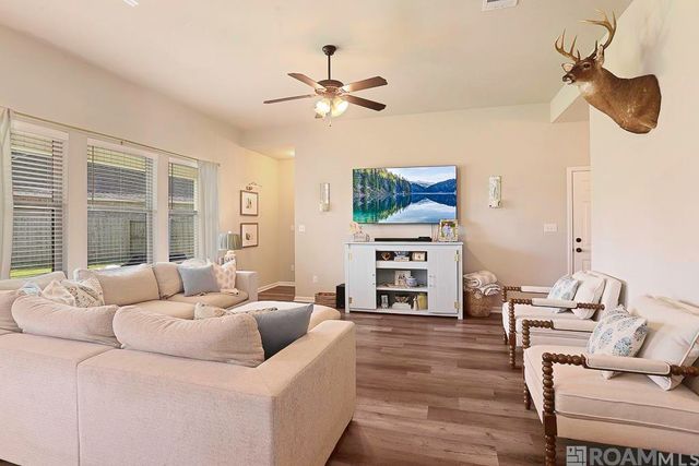 34668 Eagle Bend Dr, Denham Springs, LA 70706