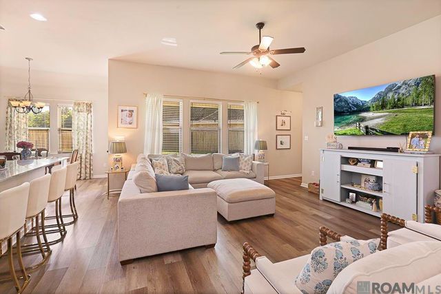 34668 Eagle Bend Dr, Denham Springs, LA 70706