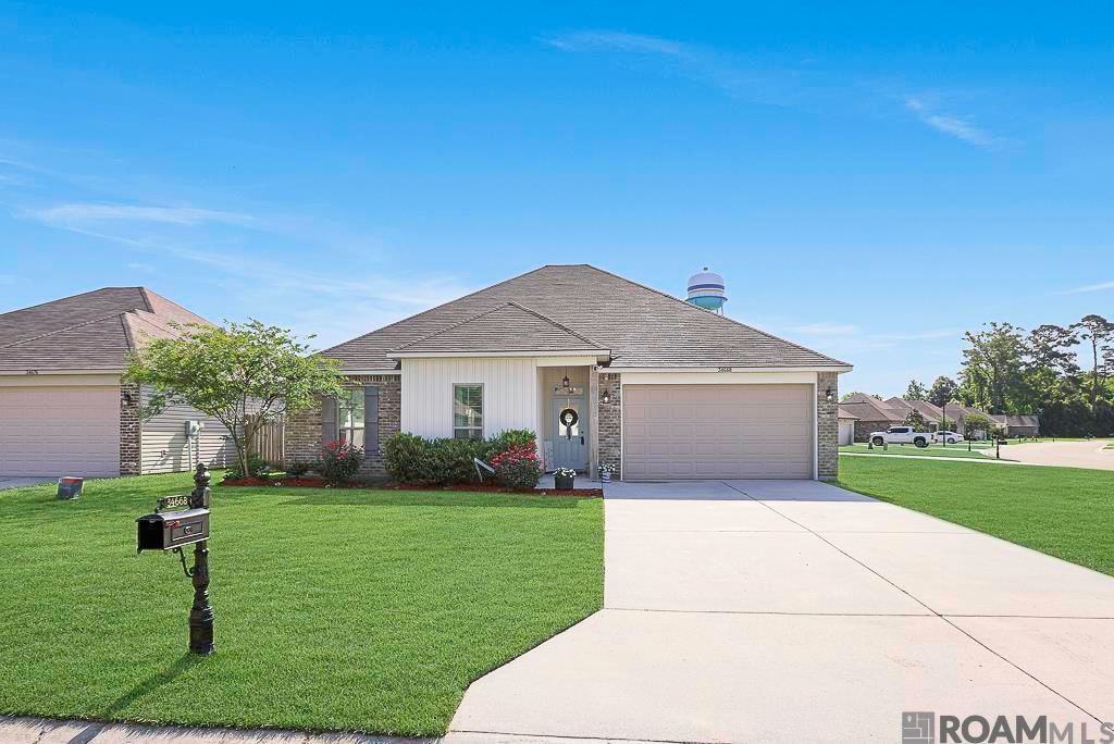 34668 Eagle Bend Dr, Denham Springs, LA 70706