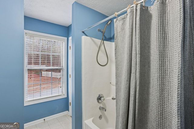 260 Wildcat Lake Dr, Lawrenceville, GA 30043