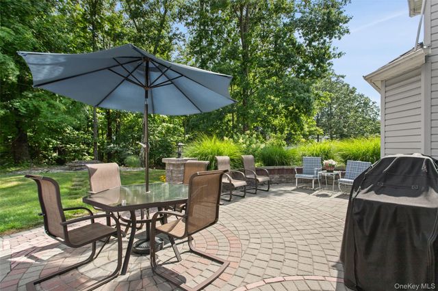 14 Lyford Lane, Poughkeepsie, NY 12601