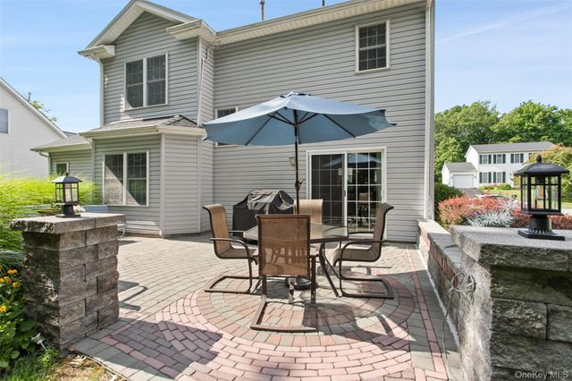 14 Lyford Lane, Poughkeepsie, NY 12601
