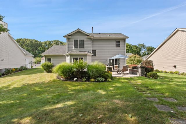 14 Lyford Lane, Poughkeepsie, NY 12601