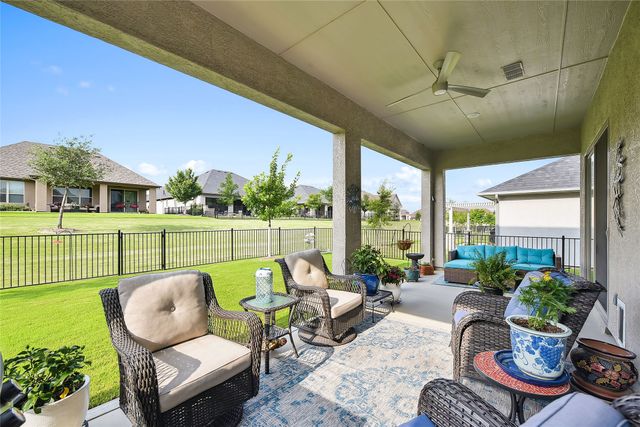 9601 Banded Iron Lane, Denton, TX 76207