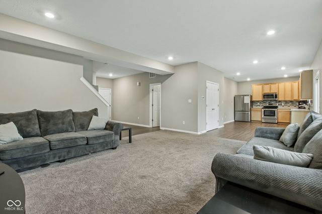 10131 Caprock Canyon Drive, Indianapolis, IN 46229