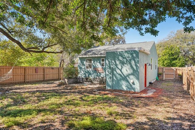 1608 PRESTON STREET S, St Petersburg, FL 33712