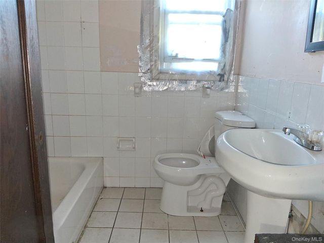 114-36 176th Street, Addisleigh Park, NY 11434