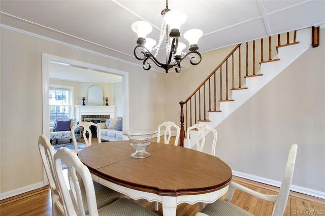 20 Salisbury Avenue, Stewart Manor, NY 11530