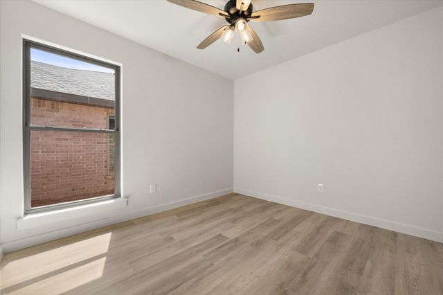 2404 Bryan Avenue, Wolfforth, TX 79382