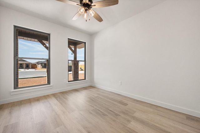 2404 Bryan Avenue, Wolfforth, TX 79382