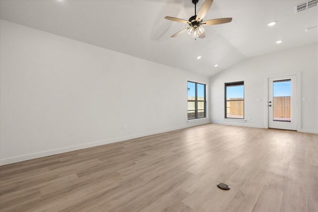 2404 Bryan Avenue, Wolfforth, TX 79382