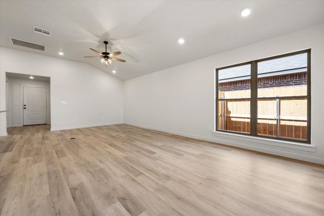 2404 Bryan Avenue, Wolfforth, TX 79382