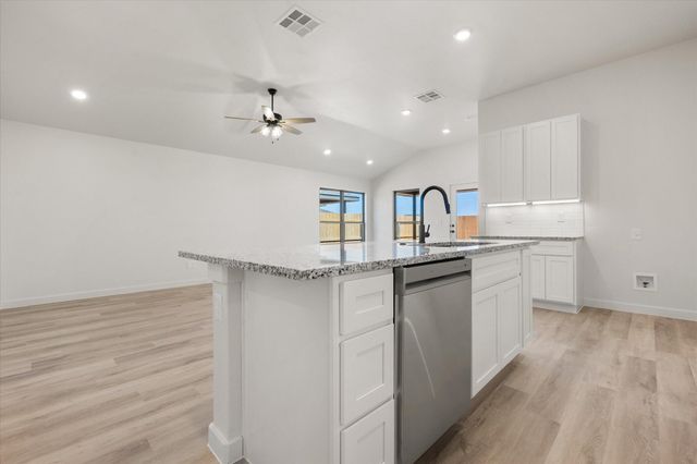 2404 Bryan Avenue, Wolfforth, TX 79382