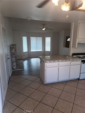 15975 NW Village Dr, Victorville, CA 92394
